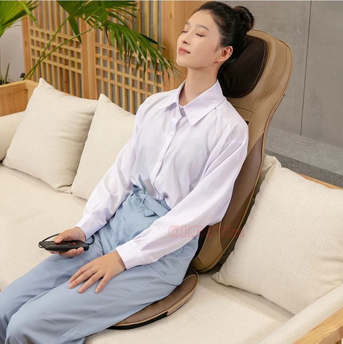 Sử dụng ghế massage toàn thân để chữa trị chứng mất ngủ thành công